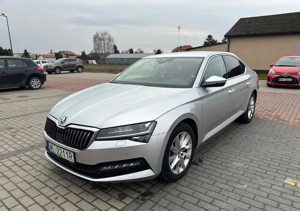 skoda superb słupsk Skoda Superb cena 74900 przebieg: 237000, rok produkcji 2020 z Słupsk